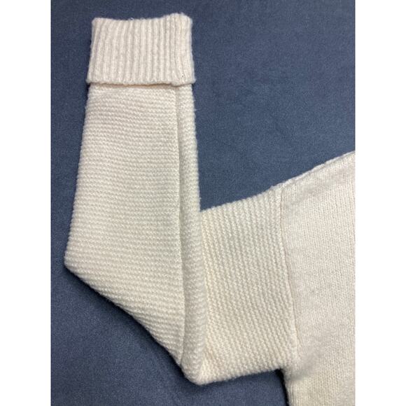 A.N.A. (A New Approach) Women’s Size Medium White Patterned Cuff Sleeve Sweater - Picture 4 of 7